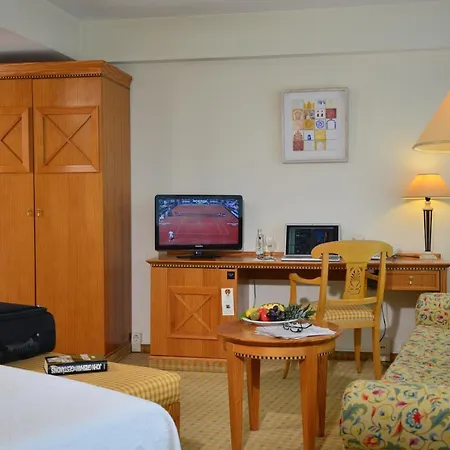 Отель Domicil By Golden Tulip