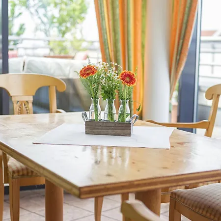 Отель Domicil By Golden Tulip