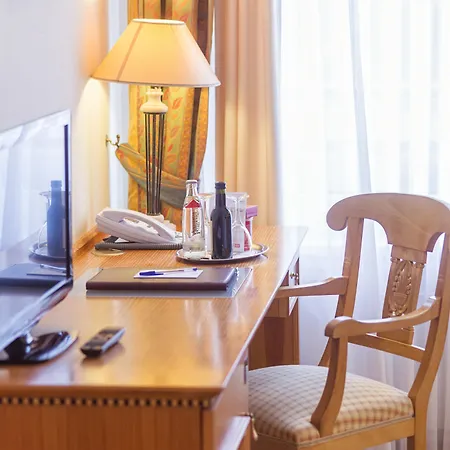 Отель Domicil By Golden Tulip