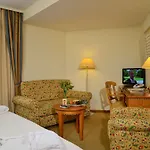 Domicil By Golden Tulip Hotel 4*
