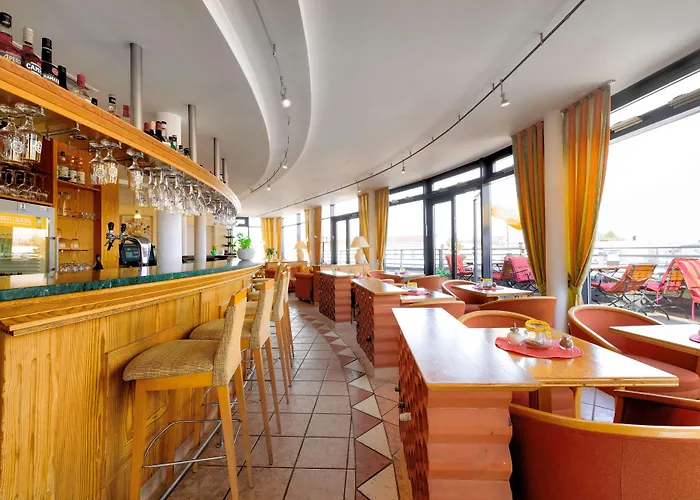 Domicil By Golden Tulip Hotell 4*