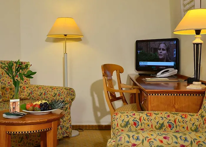 Hotel Domicil By Golden Tulip 4*