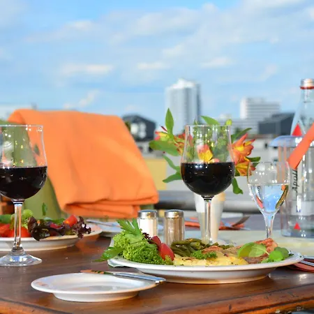 Radisson Hotel Berlin Charlottenburg Hotell