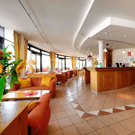 Radisson Hotel Berlin Charlottenburg 4*