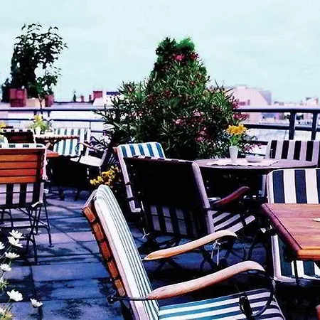 Ξενοδοχείο Domicil By Golden Tulip 4*